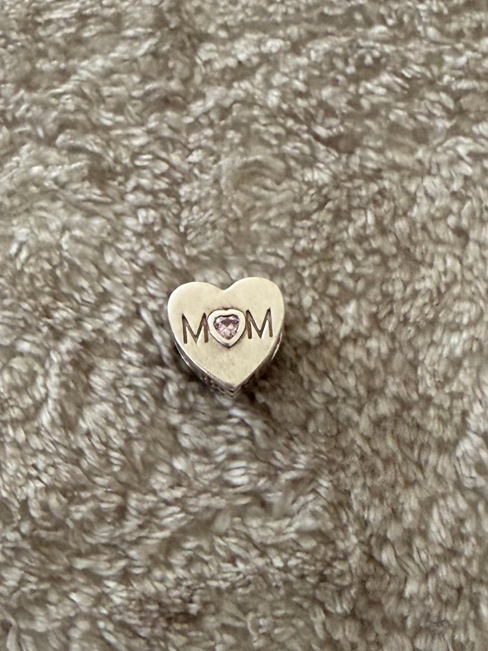 Pandora MOM charm
